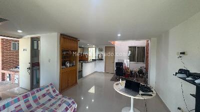Casa de 3 alcobas en venta en Condominio Los Rosales, Neiva, 96 m² · foto 2 de 16