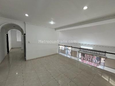 Casa de 5 alcobas en arriendo en Barrio Altico, Neiva, 332 m² · foto 6 de 14