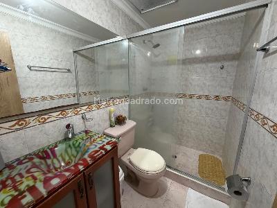 Casa de 4 alcobas en venta en Buganviles, Neiva, 210 m² · foto 2 de 14