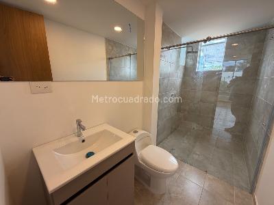Casa de 4 alcobas en venta en La Esmeralda, Neiva, 240 m² · foto 11 de 15