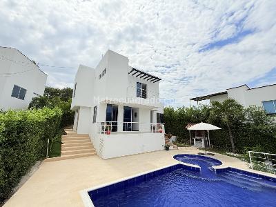 Casa de 4 alcobas en venta en Condominio Villa Maria, Girardot, 240 m² · foto 3 de 20