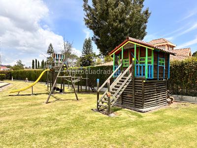 Casa de 5 alcobas en venta en Quintas De Serrezuela, Mosquera, 600 m² · foto 6 de 20