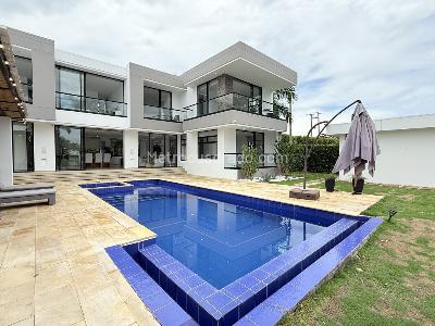 Casa de 5 alcobas en venta en El Peñon, Girardot, 700 m² · foto 2 de 20