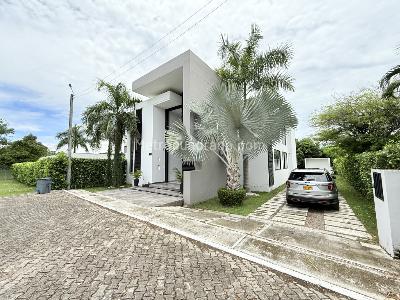 Casa de 5 alcobas en venta en El Peñon, Girardot, 700 m² · foto 3 de 20