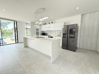 Casa de 5 alcobas en venta en El Peñon, Girardot, 700 m² · foto 12 de 20