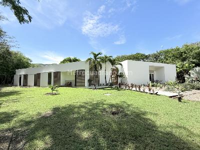 Casa de 4 alcobas en venta en El Paso, Girardot, 400 m² · foto 2 de 20