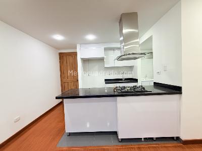 Apartamento de 3 alcobas en venta en Club Reservado, Cajicá, 70 m² · foto 13 de 18