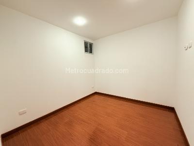 Apartamento de 3 alcobas en venta en Club Reservado, Cajicá, 70 m² · foto 2 de 18