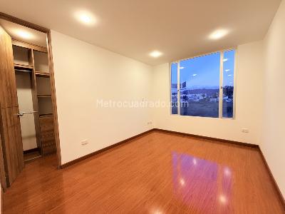 Apartamento de 3 alcobas en venta en Club Reservado, Cajicá, 70 m² · foto 7 de 18
