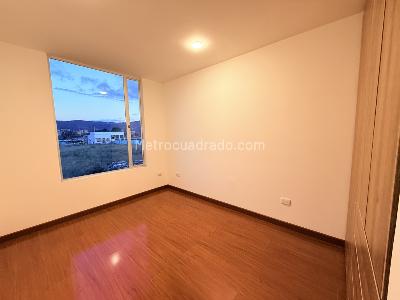 Apartamento de 3 alcobas en venta en Club Reservado, Cajicá, 70 m² · foto 9 de 18