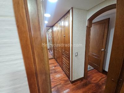 Apartamento de 5 alcobas en venta en Ciudad Salitre Nororiental, Bogotá, 238 m² · foto 10 de 20