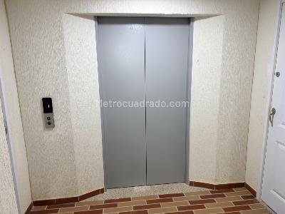 Apartamento en venta en Brezza Belari, Mosquera · foto 3 de 20