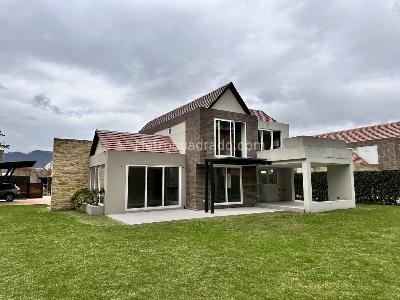 Casa de 3 alcobas en venta en Vereda Fragua, Chía, 370 m² · foto 1 de 20