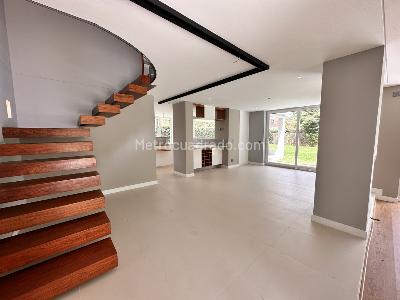 Casa de 3 alcobas en venta en Vereda Fragua, Chía, 370 m² · foto 4 de 20
