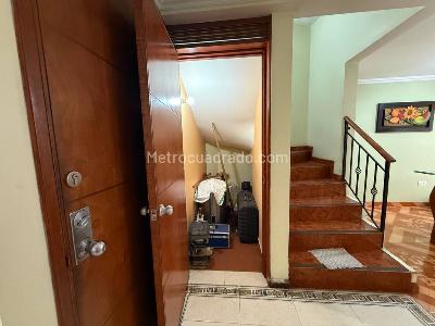 Casa de 3 alcobas en venta en Conjunto Panorama Del Campo, Mosquera, 158 m² · foto 2 de 20