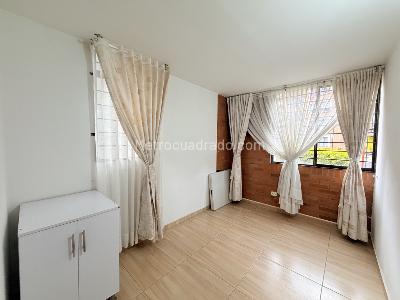 Apartamento en venta en Azulejo, Mosquera · foto 13 de 19