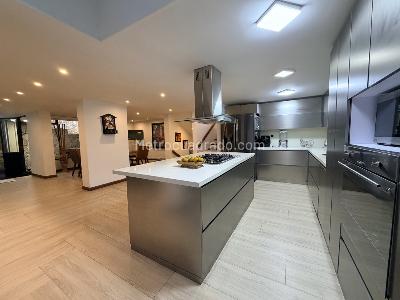 Casa de 3 alcobas en venta en Bosque De Pino, Bogotá, 451 m² · foto 15 de 20