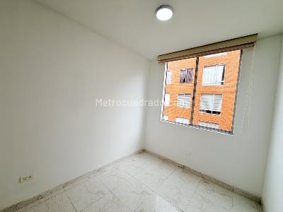 Apartamento de 3 alcobas en venta en Gran Granada, Bogotá, 42 m² · foto 11 de 20