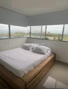 Apartamento de 3 alcobas en venta en Crespo, Cartagena, 111 m² · foto 4 de 8