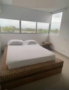 Apartamento de 3 alcobas en venta en Crespo, Cartagena, 111 m² · foto 5 de 8