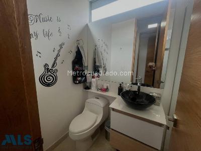 Casa de 3 alcobas en venta en Alto De Palmas, Envigado, 997 m² · foto 4 de 20