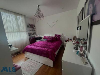 Casa de 3 alcobas en venta en Alto De Palmas, Envigado, 997 m² · foto 6 de 20