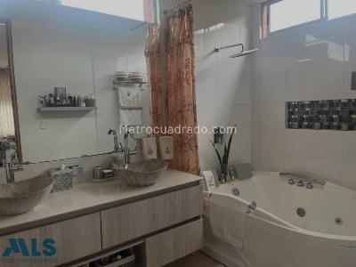 Casa de 3 alcobas en venta en Alto De Palmas, Envigado, 997 m² · foto 7 de 20
