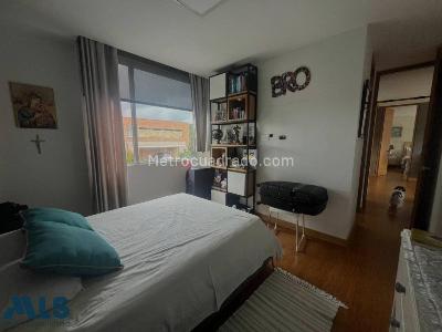 Casa de 3 alcobas en venta en Alto De Palmas, Envigado, 997 m² · foto 8 de 20