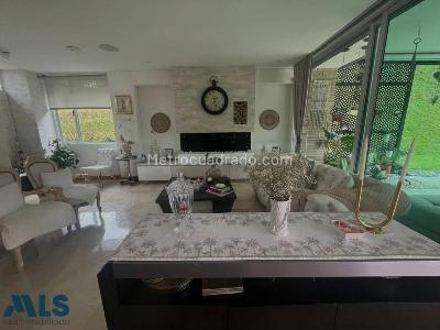 Casa de 3 alcobas en venta en Alto De Palmas, Envigado, 997 m² · foto 9 de 20