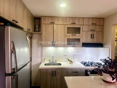 Apartamento en venta en Santa Catalina, Itagüí · foto 2 de 14