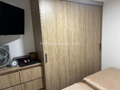 Apartamento de 3 alcobas en venta en Maria Auxiliadora, Sabaneta, 55 m² · foto 9 de 12
