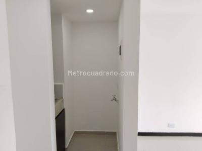 Apartamento de 3 alcobas en arriendo en Robledo, Medellín, 48 m² · foto 3 de 16