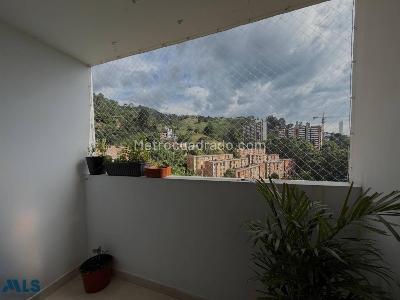 Apartamento de 3 alcobas en venta en Maria Auxiliadora, Sabaneta, 60 m² · foto 10 de 18