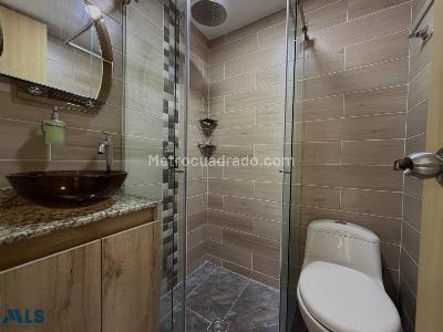 Apartamento de 3 alcobas en venta en Maria Auxiliadora, Sabaneta, 60 m² · foto 14 de 18