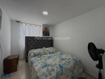 Apartamento de 3 alcobas en venta en Maria Auxiliadora, Sabaneta, 60 m² · foto 15 de 18