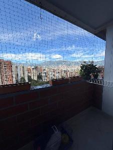 Apartamento en venta en Loma De Los Bernal, Medellín · foto 12 de 16