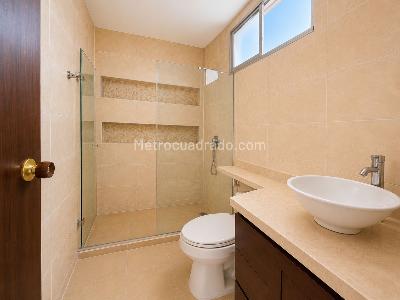 Apartamento en venta en Altos De Riomar, Barranquilla · foto 6 de 9