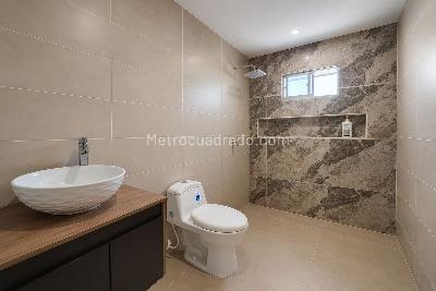 Casa de 5 alcobas en venta en El Porvenir, Barranquilla, 250 m² · foto 18 de 20