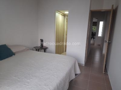 Apartamento de 3 alcobas en venta en Laureles La Castellana, Medellín, 105 m² · foto 11 de 13
