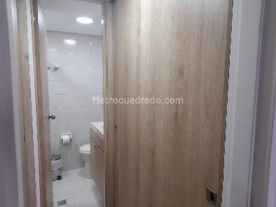 Apartamento de 3 alcobas en venta en Laureles La Castellana, Medellín, 105 m² · foto 12 de 13