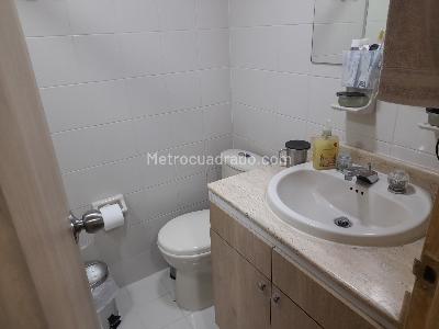 Apartamento de 3 alcobas en venta en Laureles La Castellana, Medellín, 105 m² · foto 13 de 13
