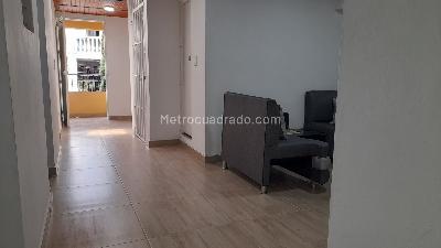 Casa de 4 alcobas en venta en Boston Centro, Medellín, 90 m² · foto 3 de 7