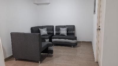Casa de 4 alcobas en venta en Boston Centro, Medellín, 90 m² · foto 2 de 7