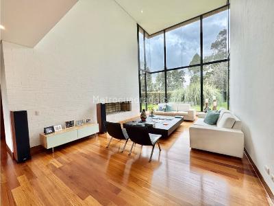 Casa de 3 alcobas en venta en Guaymaral, Bogotá, 1500 m² · foto 3 de 20