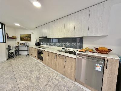Apartamento de 3 alcobas en venta en Molinos Norte, Bogotá, 139 m² · foto 7 de 15
