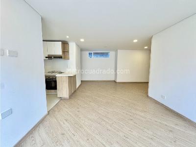 Apartamento de 3 alcobas en venta en El Batán, Bogotá, 90 m² · foto 5 de 15