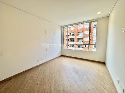 Apartamento de 3 alcobas en venta en El Batán, Bogotá, 90 m² · foto 6 de 15