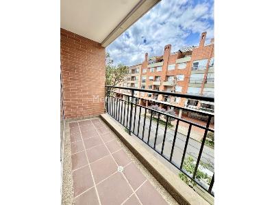 Apartamento de 3 alcobas en venta en El Batán, Bogotá, 90 m² · foto 8 de 15