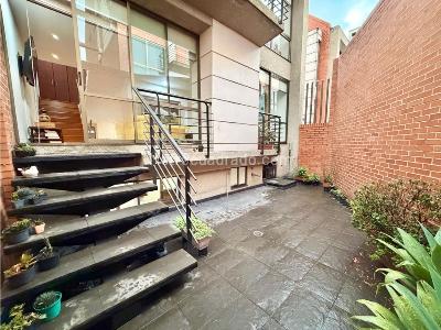 Casa de 4 alcobas en venta en Usaquen, Bogotá, 214 m² · foto 3 de 17