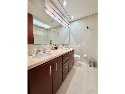 Casa de 4 alcobas en venta en Usaquen, Bogotá, 214 m² · foto 9 de 17
